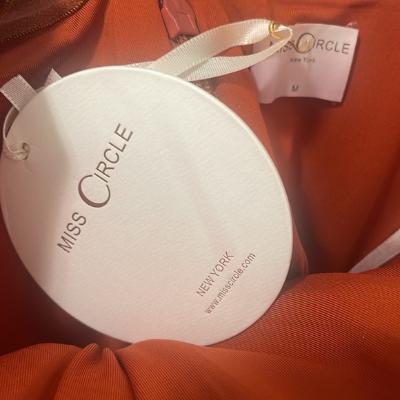 Miss Circle Omaria Burnt Orange Off Shoulder Corset Dress NWT - Picture 10 of 12